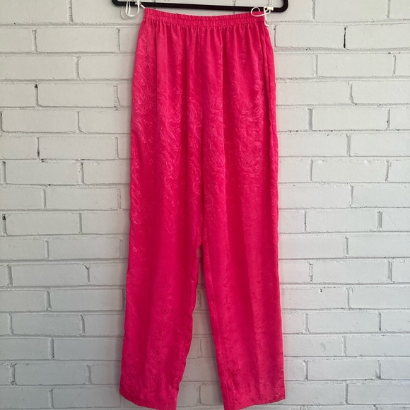 Vintage 1980’s Hot Pink Satin Lounge Set - Picture 5 of 5